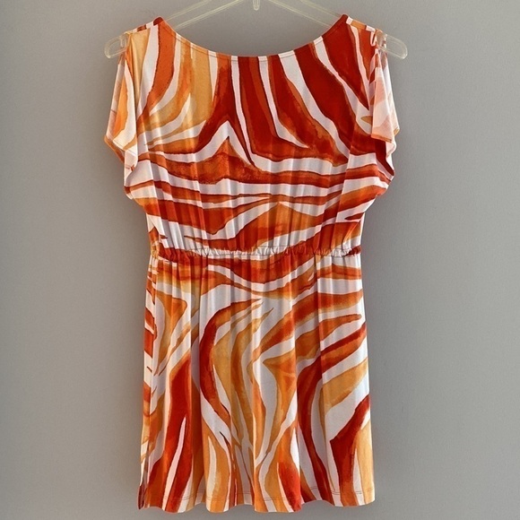 TOMMY Bahama swimsuit coverup. Gorgeous shades of orange and white print XS/TP
C - Picture 11 of 11